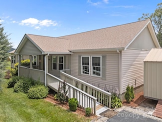 382 Onteora Blvd, Asheville, NC 28803