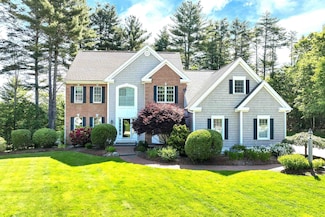 8 Homestead Hill Rd, Bedford, NH 03110