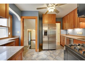 1604 Victory Memorial Dr, Minneapolis, MN 55412