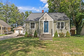 99 E 34th St, Holland, MI 49423