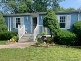 1661 Old Country Rd Unit 423, Riverhead, NY 11901