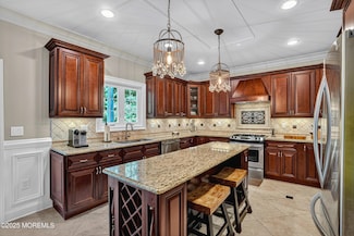 45 White Oak Ln, Matawan, NJ 07747