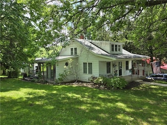 11813 & 11815 E Scarritt Ave, Sugar Creek, MO 64054