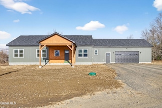 726 Groveside Rd, Buskirk, NY 12028