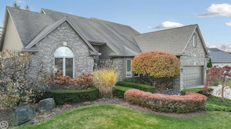 21220 Briar Rose Dr, Macomb, MI 48044