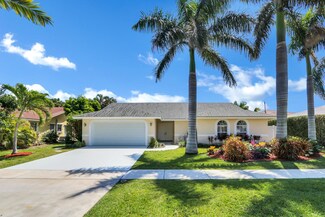 330 N Country Club Blvd, Boca Raton, FL 33487