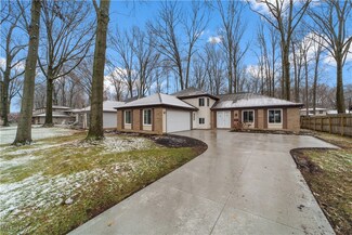27855 Blossom Blvd, North Olmsted, OH 44070