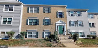 12199 Chaucer Ln, Woodbridge, VA 22192