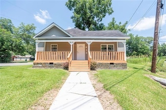 823 Cooper Dr NE, Dawson, GA 39842