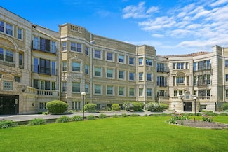 6850 S South Shore Dr Unit 2N, Chicago, IL 60649
