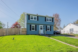 75 Hollister Dr, East Hartford, CT 06118