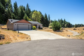 501 Emerald Ln SE, Rainier, WA 98576