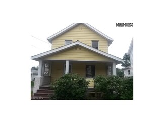 323 Superior St, Newton Falls, OH 44444
