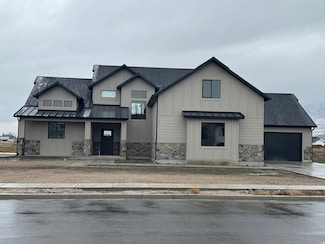 2524 W 2950 N, Farr West, UT 84404