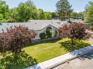 222 S 8th St, Carlin, NV 89822