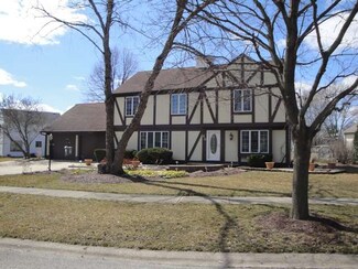 25 Crofton Rd, Oswego, IL 60543