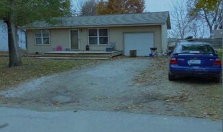 324 E 8th St, Adrian, MO 64720