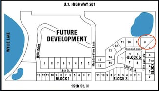 1502 Hannah Ln, Aberdeen, SD 57401