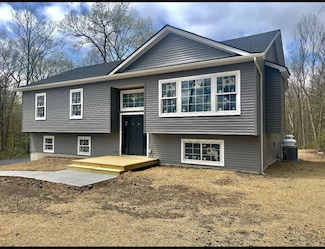57 Oregon Trail, Pine Bush, NY 12566