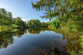 140 Tipple Rd, Ghent, NY 12075