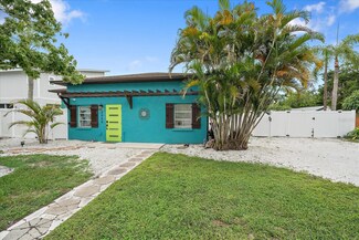 2054 Roselawn St, Sarasota, FL 34231