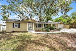 2205 Holly Oaks River Dr, Jacksonville, FL 32225