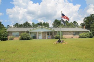 32 Station Loop, Richton, MS 39476