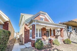 2332 Cuyler Ave, Berwyn, IL 60402