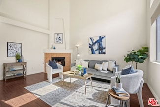 10924 Bloomfield St Unit 2, North Hollywood, CA 91602