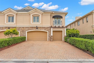 657 Saxony Blvd, Saint Petersburg, FL 33716