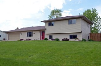 S12437 E Prairie View Rd, Spring Green, WI 53588