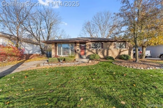 14836 Gary Ln, Livonia, MI 48154