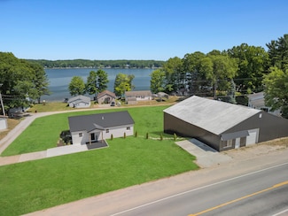 7510 Taft Rd, Mecosta, MI 49332