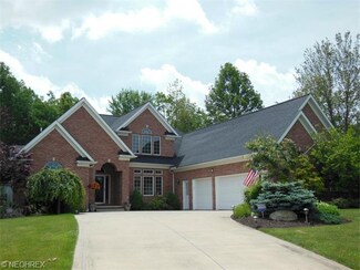 308 Parkside Ct, Hudson, OH 44236