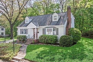 9 Swansea Rd, Wakefield, MA 01880