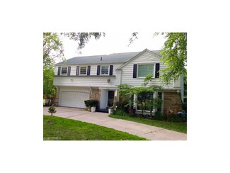 2385 Ridgewood Rd, Akron, OH 44313