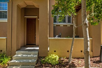 1307 Trailside Cir, Concord, CA 94518