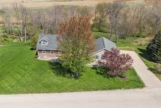 13294 212th Ave, Anamosa, IA 52205