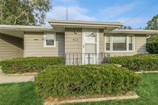 1003 64th St, Windsor Heights, IA 50324