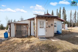 869 Bouton Ct, Fairbanks, AK 99712