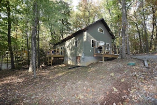 68 Lake Dr, Buckhannon, WV 26201