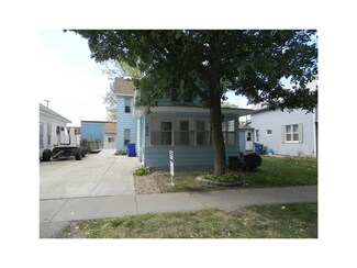 1026 10th St SW, Cedar Rapids, IA 52404