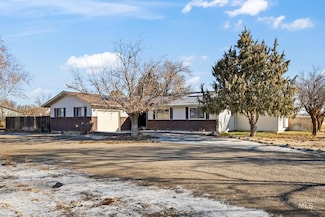 2548 N 18th E, Mountain Home, ID 83647