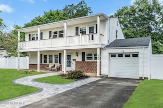 182 Marsha Dr, Middletown, NJ 07748