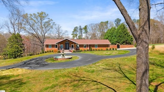 351 Belcher St, Inman, SC 29349
