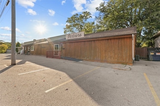 4704 E Lake Rd, Erie, PA 16511