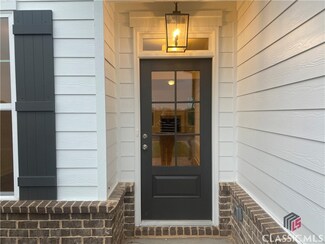 372 Glenside Dr, Jefferson, GA 30549