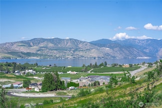 108 Hillcrest Place, Chelan, WA 98816
