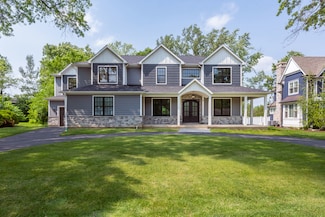 1418 W Maude Ave, Arlington Heights, IL 60004