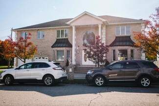 34 Summit Rd, Staten Island, NY 10307